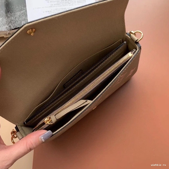 WIS FÉLICIE LOUIS POCHETTE VUITTON 1021